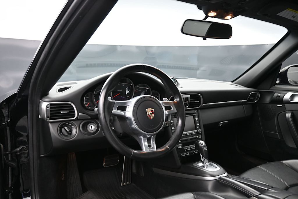 Thumbnail: 2012 Porsche 911 - 2