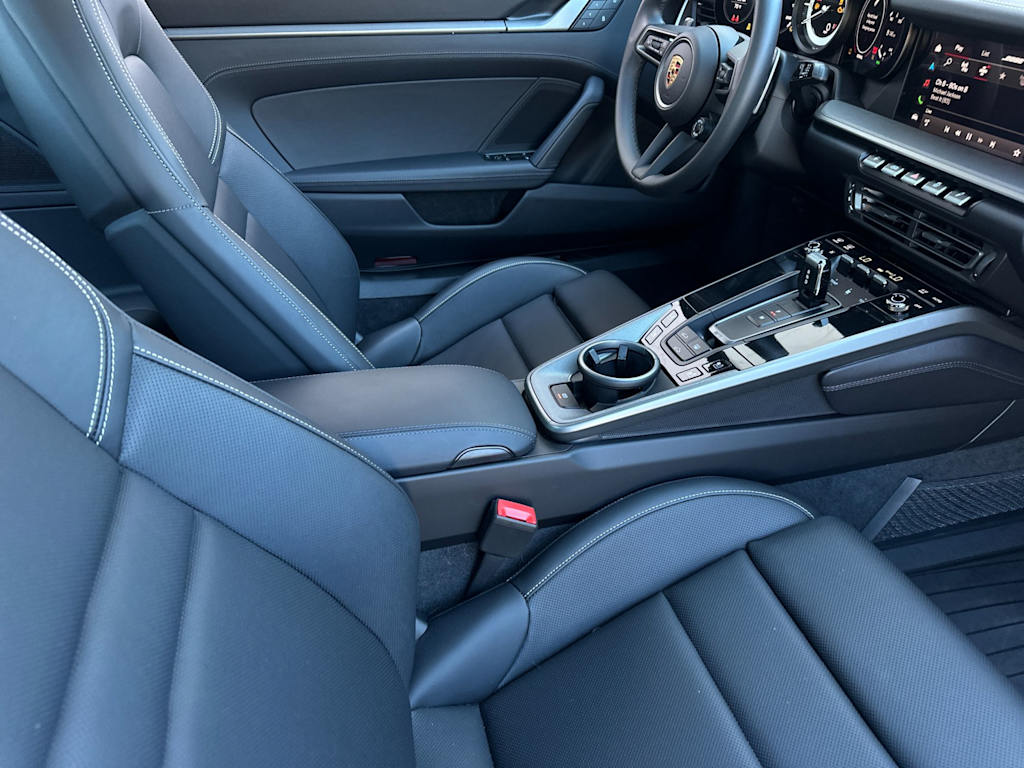 Thumbnail: 2024 Porsche 911 - 10