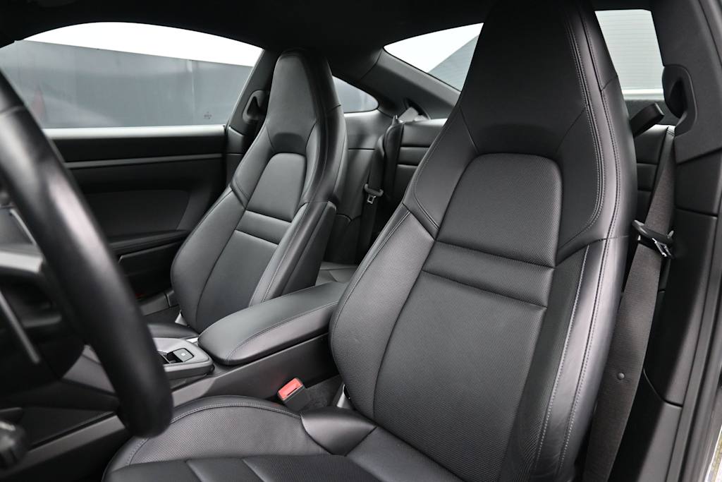 Thumbnail: 2021 Porsche 911 - 7