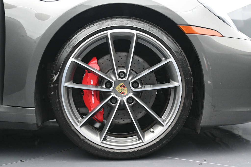 Thumbnail: 2021 Porsche 911 - 5