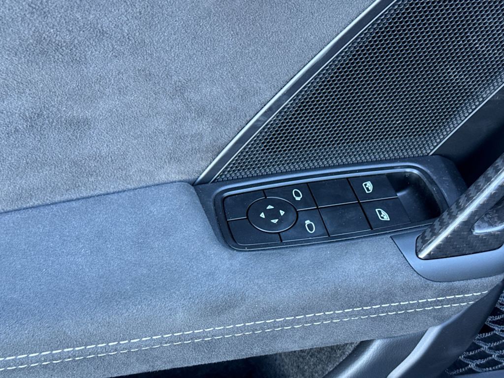 Thumbnail: 2026 Porsche 911 - 21