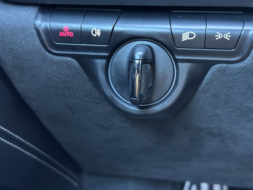 Thumbnail: 2026 Porsche 911 - 26