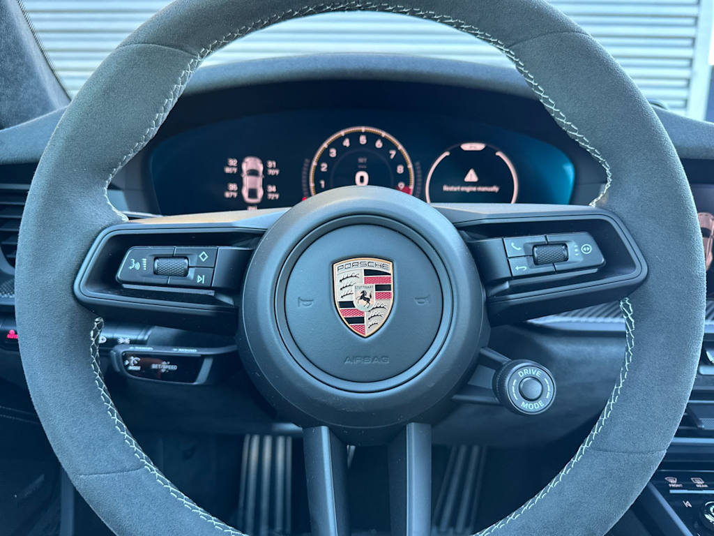 Thumbnail: 2026 Porsche 911 - 27