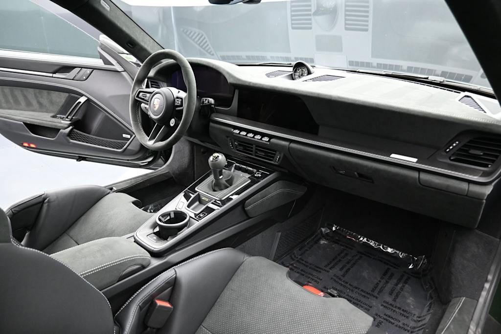 Thumbnail: 2026 Porsche 911 - 8