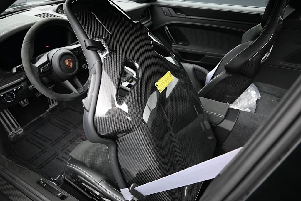 Thumbnail: 2026 Porsche 911 - 18