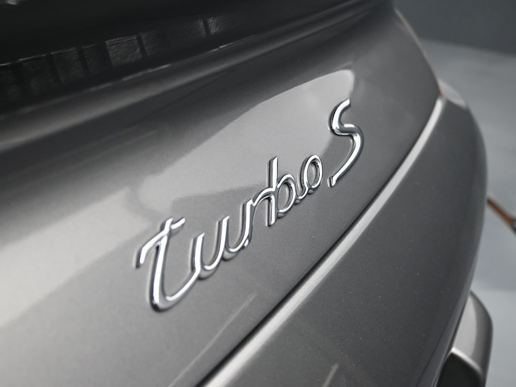 Thumbnail: 2013 Porsche 911 - 26