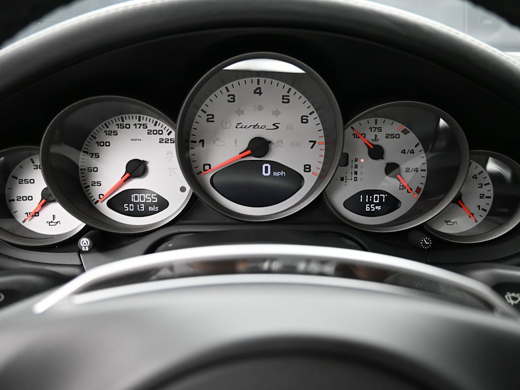 Thumbnail: 2013 Porsche 911 - 19