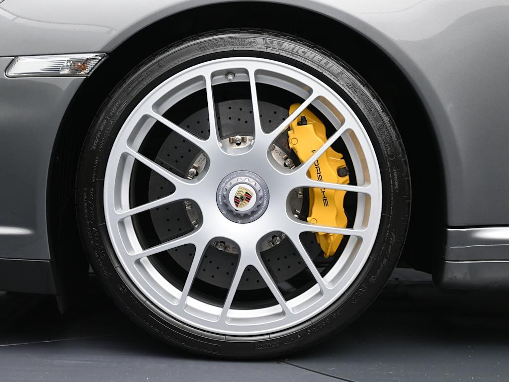 Thumbnail: 2013 Porsche 911 - 7