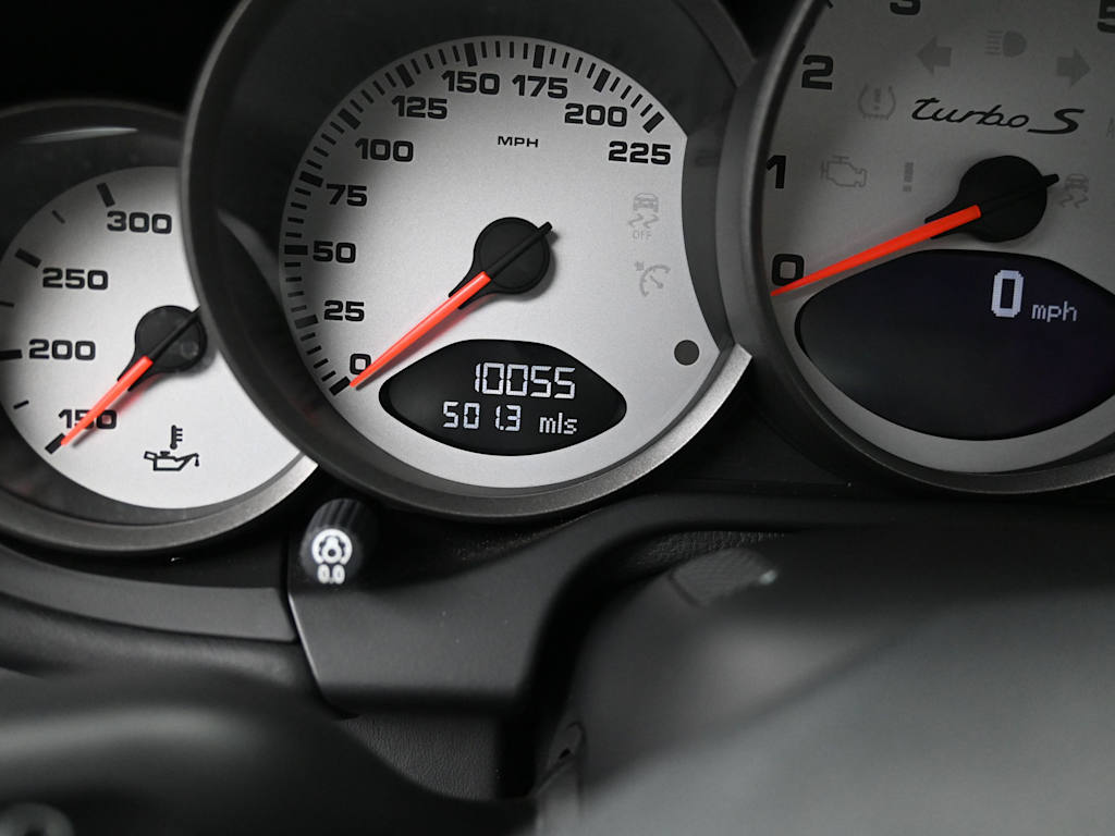 Thumbnail: 2013 Porsche 911 - 16
