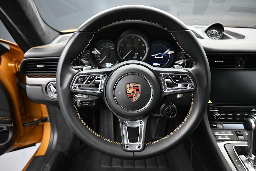 Thumbnail: 2018 Porsche 911 - 8