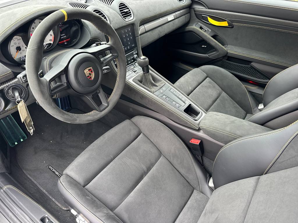 Thumbnail: 2023 Porsche 718 Cayman - 2