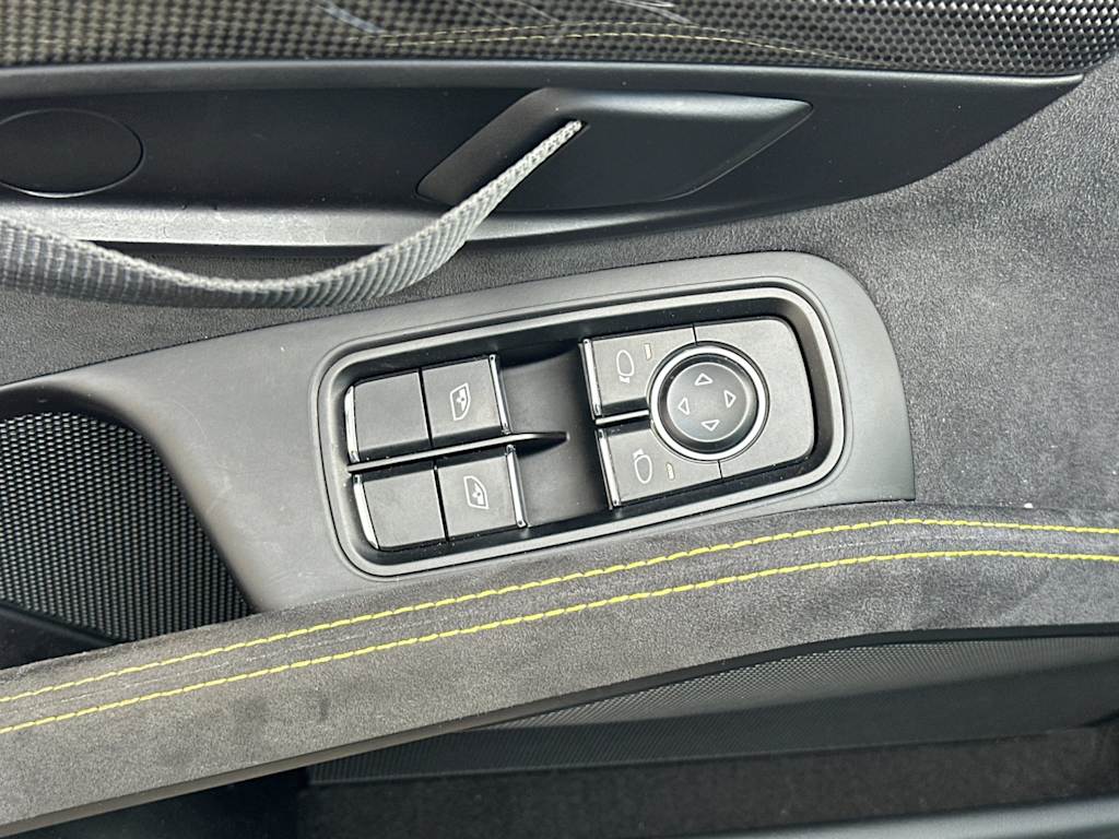 Thumbnail: 2019 Porsche 911 - 21