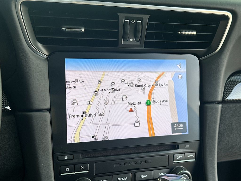 Thumbnail: 2019 Porsche 911 - 24