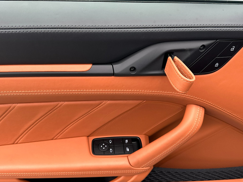 Thumbnail: 2024 Porsche 911 - 18