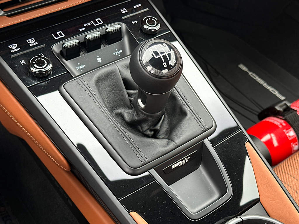 Thumbnail: 2024 Porsche 911 - 11