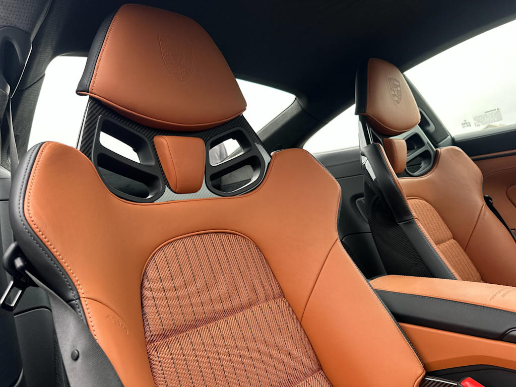 Thumbnail: 2024 Porsche 911 - 22