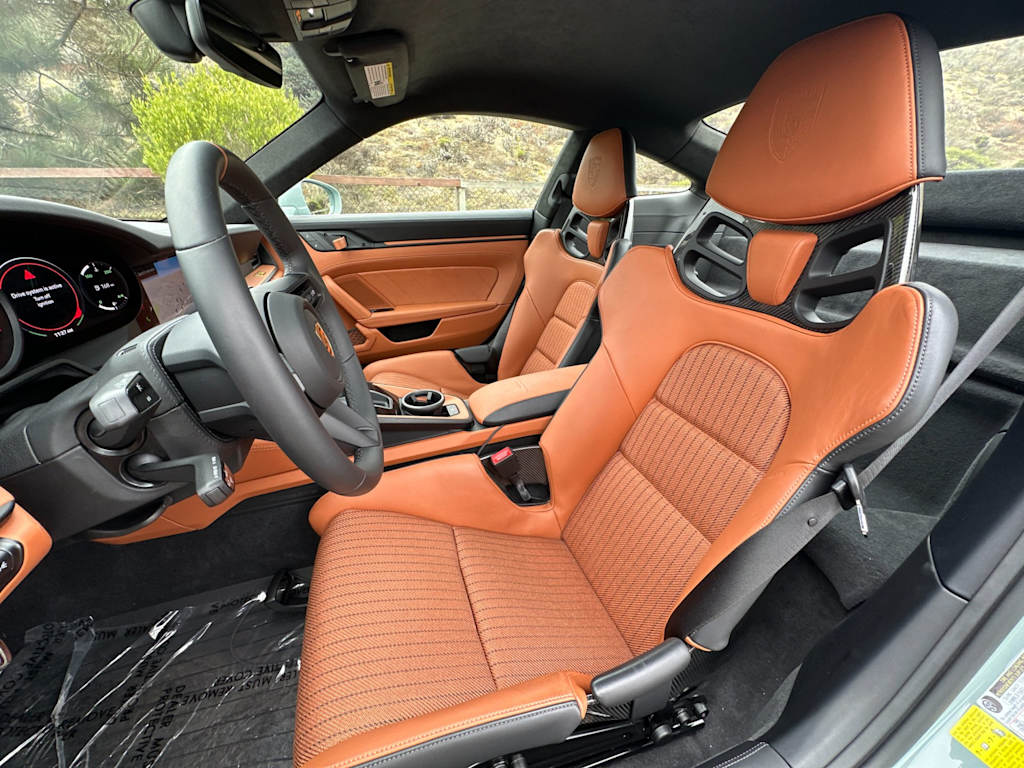 Thumbnail: 2024 Porsche 911 - 9