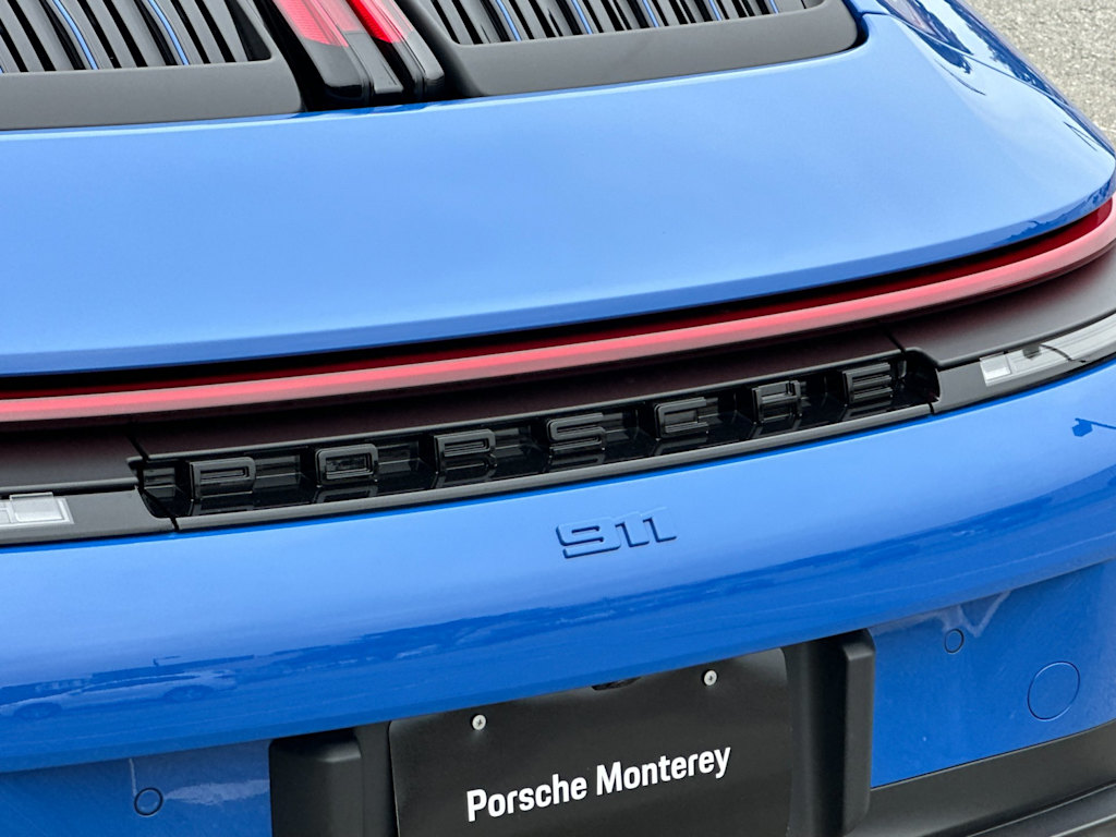 Thumbnail: 2025 Porsche 911 - 7