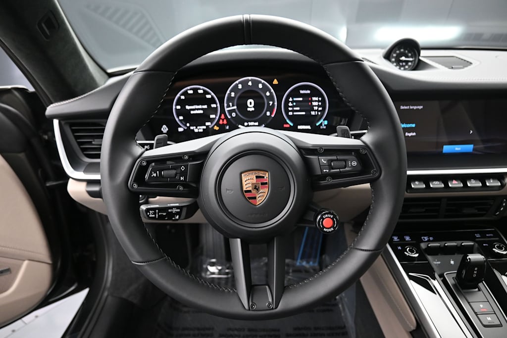 Thumbnail: 2026 Porsche 911 - 10