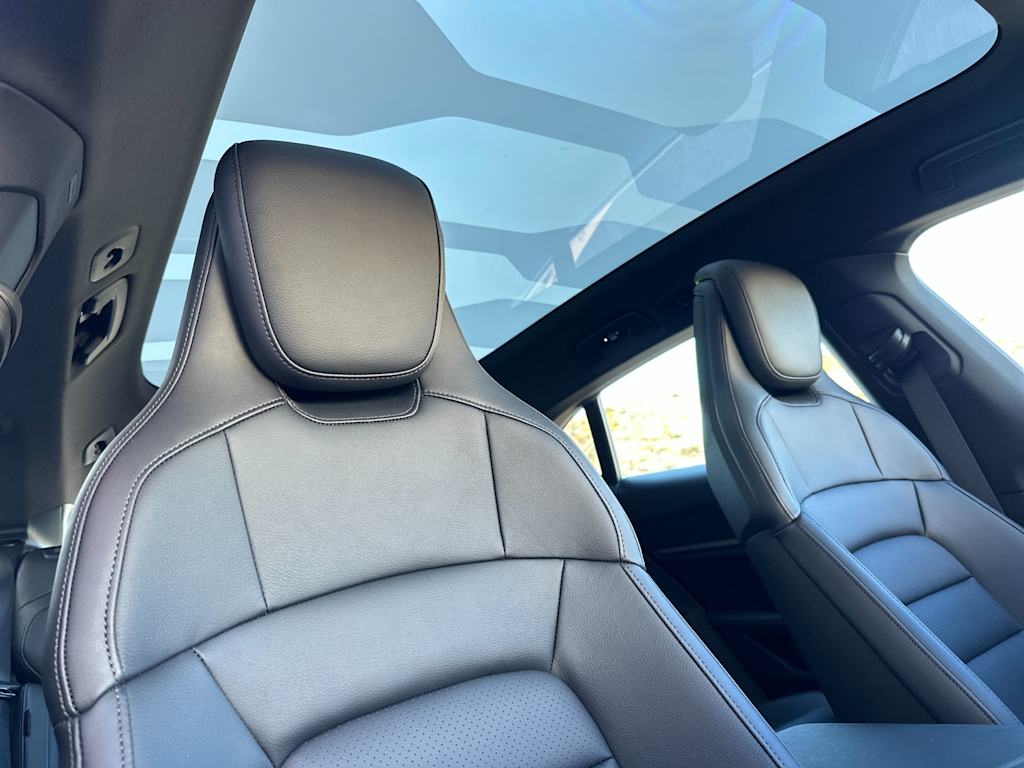 Thumbnail: 2025 Porsche Taycan - 22