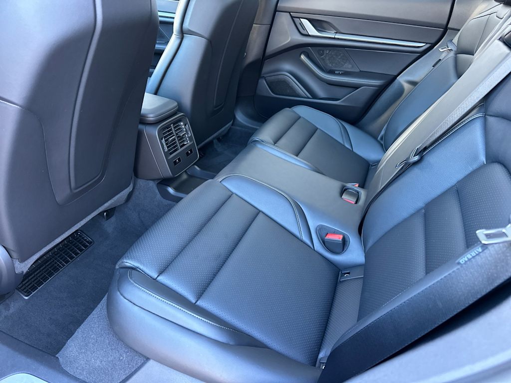 Thumbnail: 2025 Porsche Taycan - 12