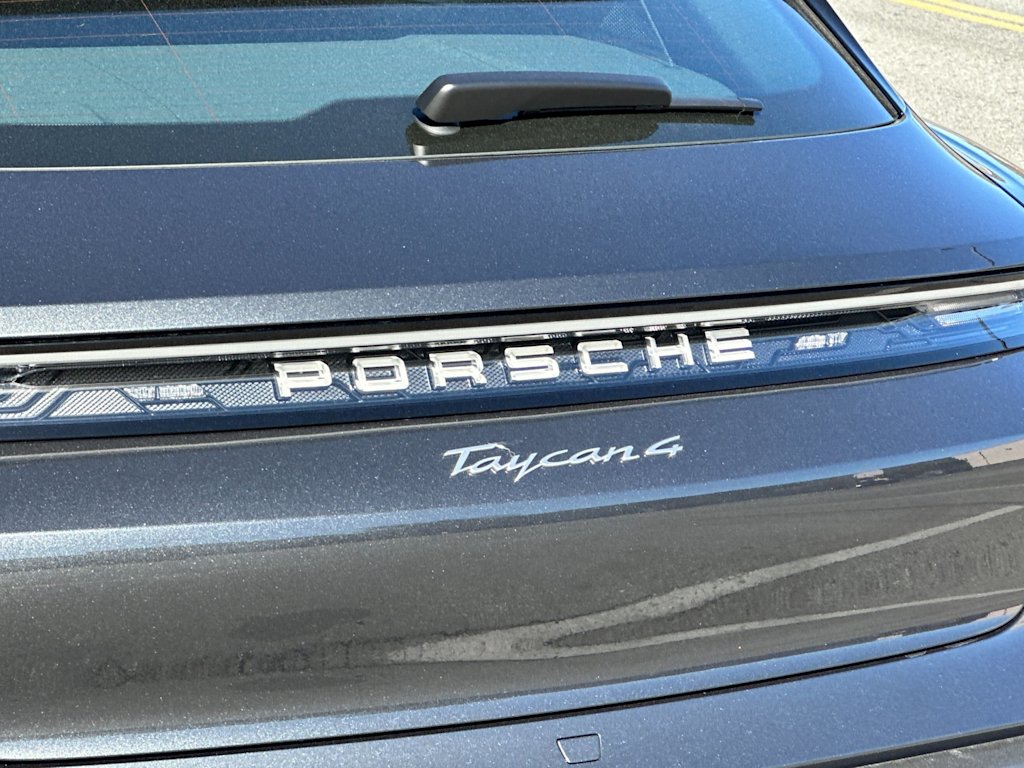 Thumbnail: 2025 Porsche Taycan - 7
