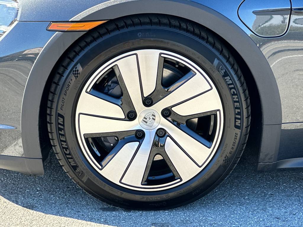 Thumbnail: 2025 Porsche Taycan - 8