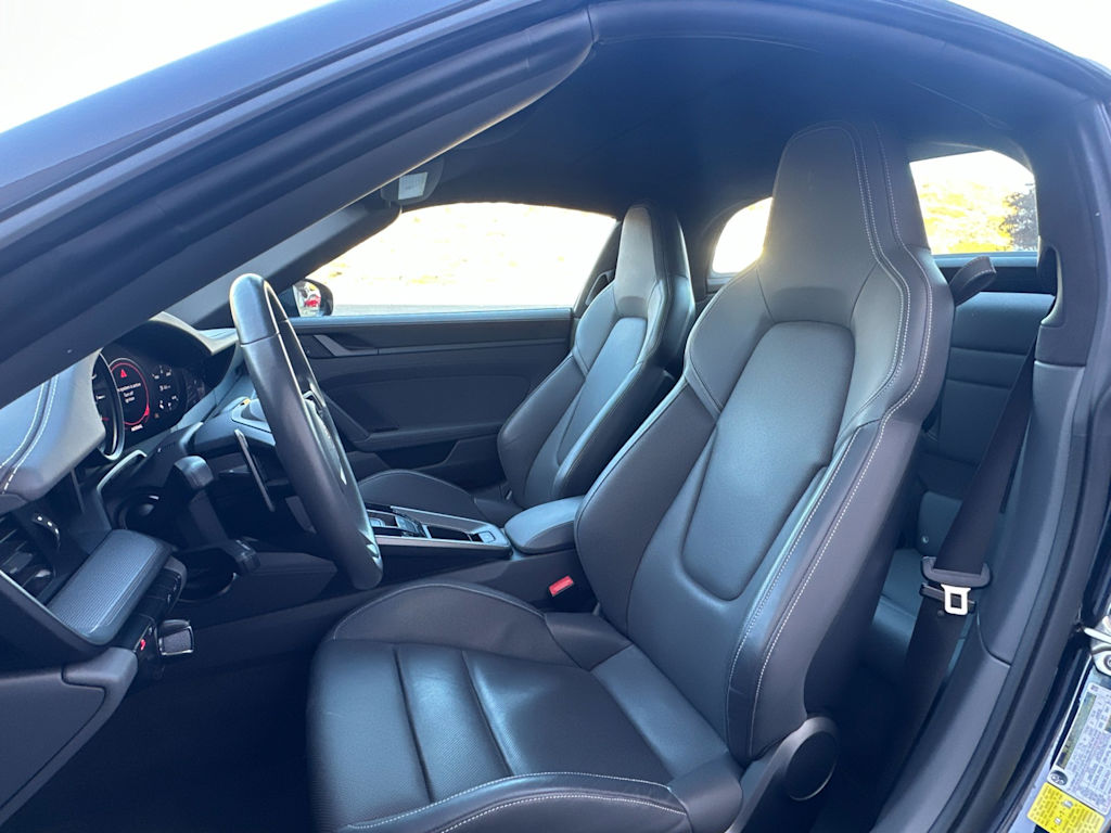 Thumbnail: 2022 Porsche 911 - 10