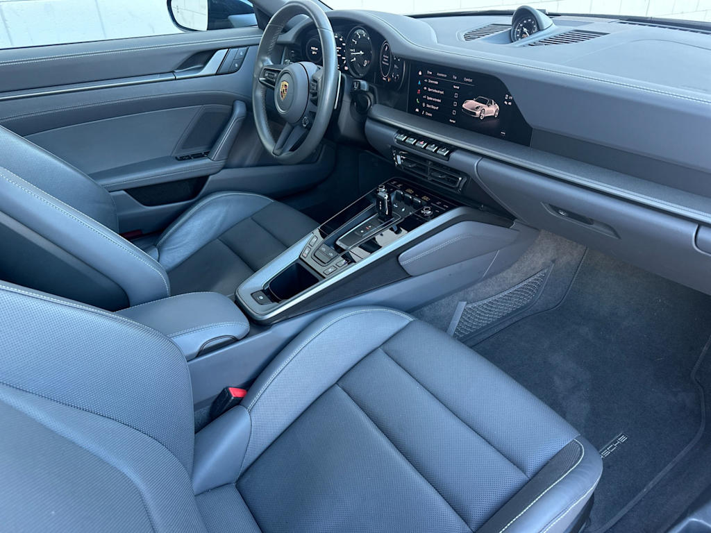 Thumbnail: 2022 Porsche 911 - 12