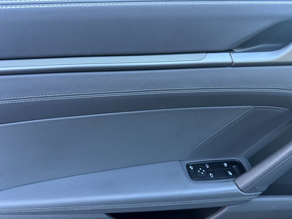 Thumbnail: 2022 Porsche 911 - 23