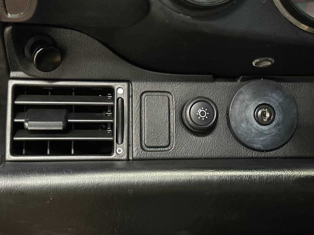 1997 Porsche 911 Carrera S 25