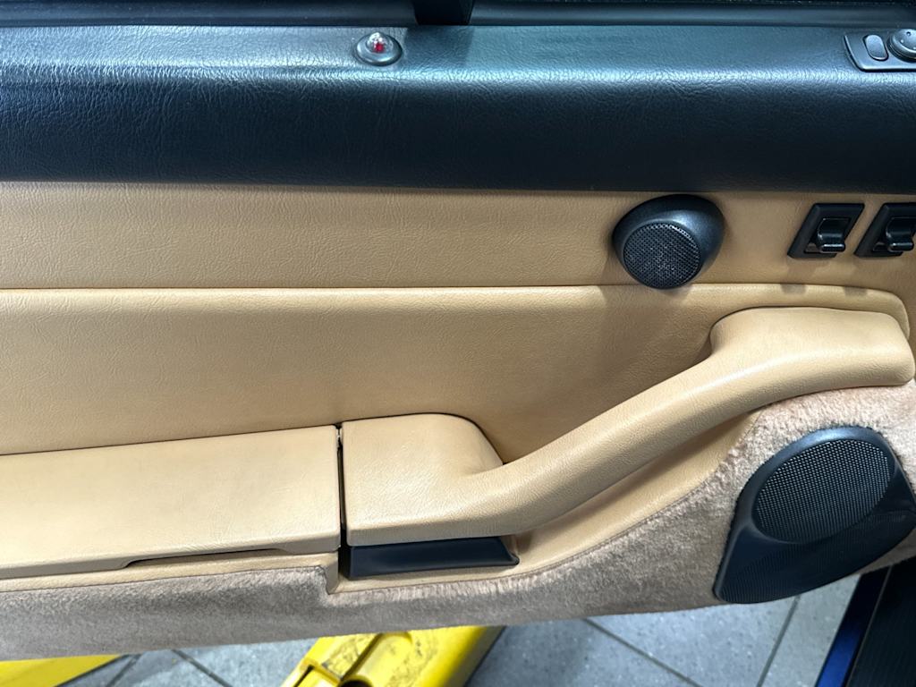 1997 Porsche 911 Carrera S 20