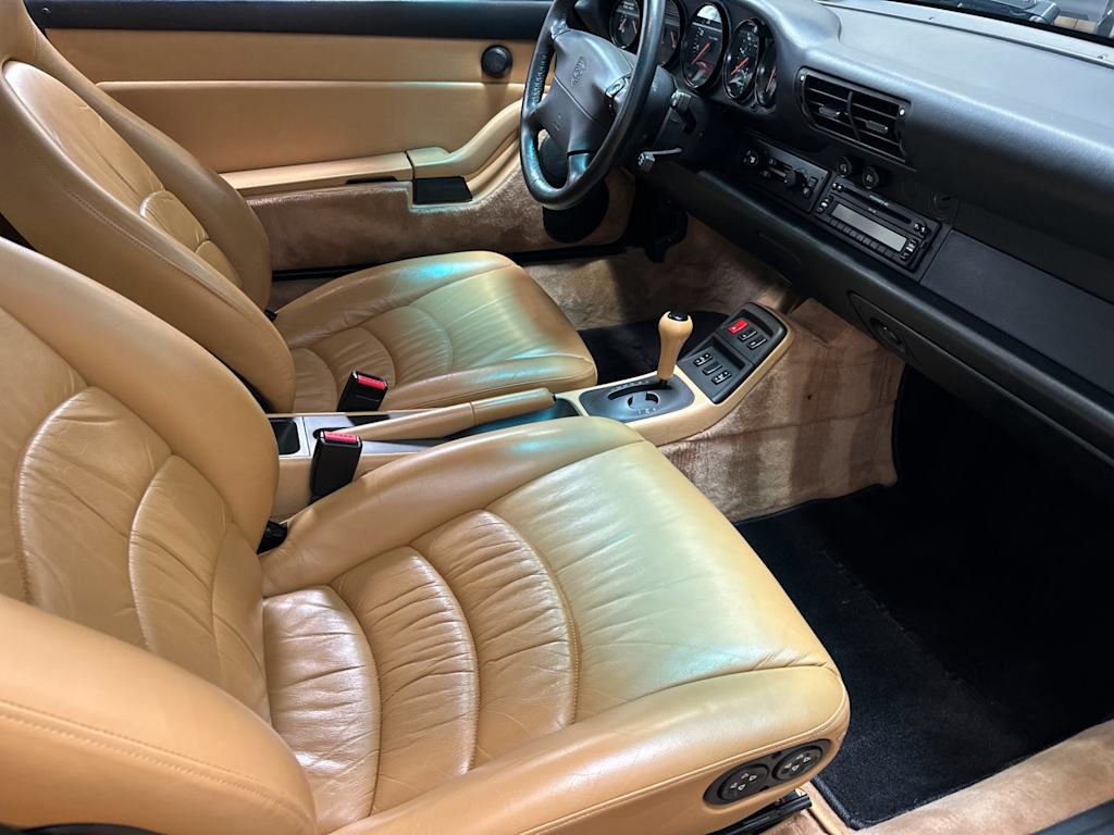 1997 Porsche 911 Carrera S 11