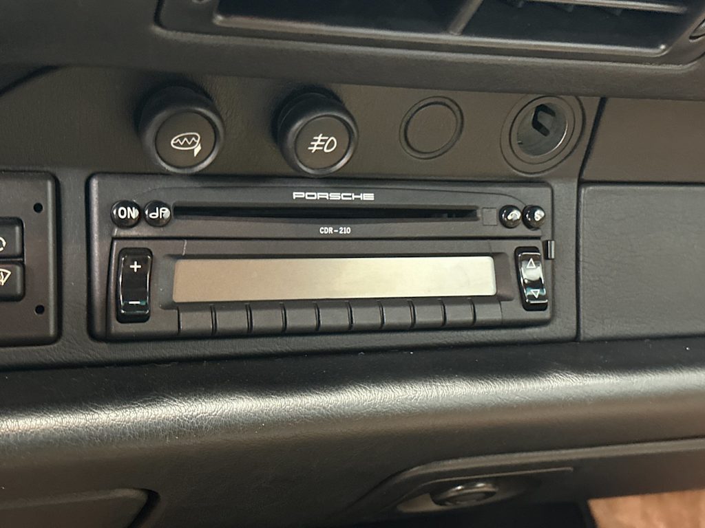 1997 Porsche 911 Carrera S 13