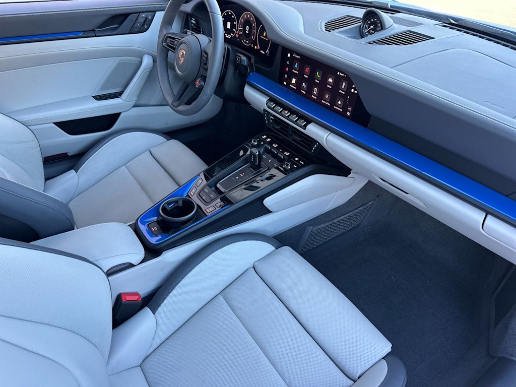 Thumbnail: 2025 Porsche 911 - 9