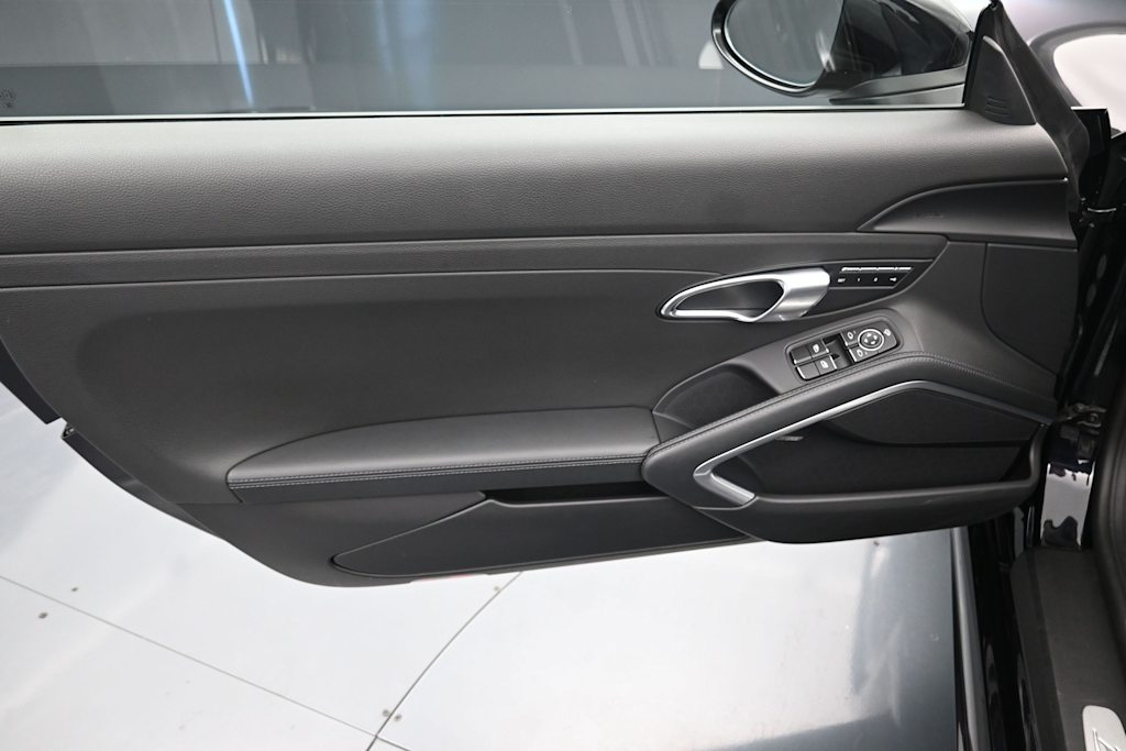 Thumbnail: 2024 Porsche 718 Boxster - 15