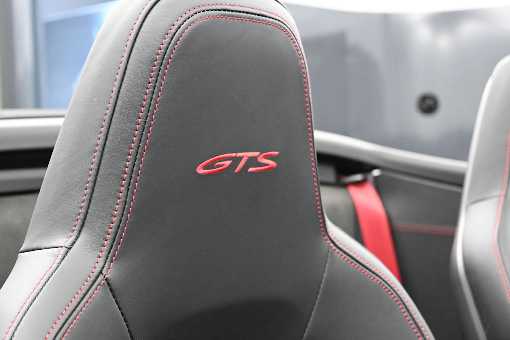 Thumbnail: 2024 Porsche 911 - 25