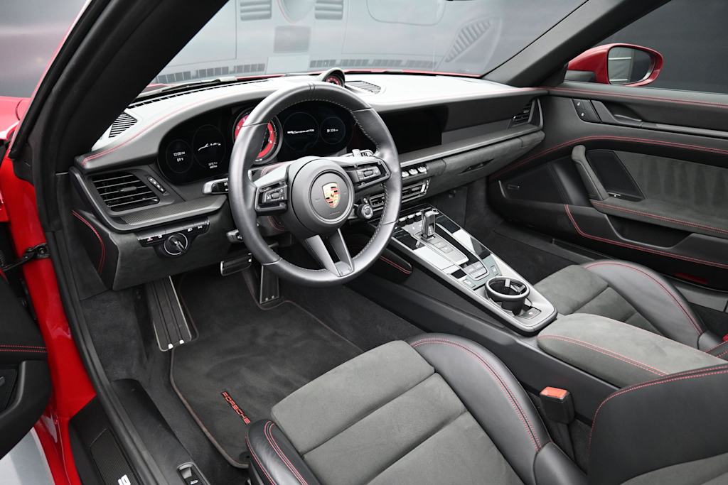 Thumbnail: 2024 Porsche 911 - 2