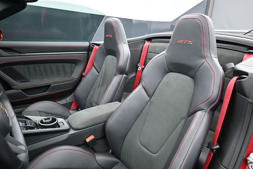 Thumbnail: 2024 Porsche 911 - 9