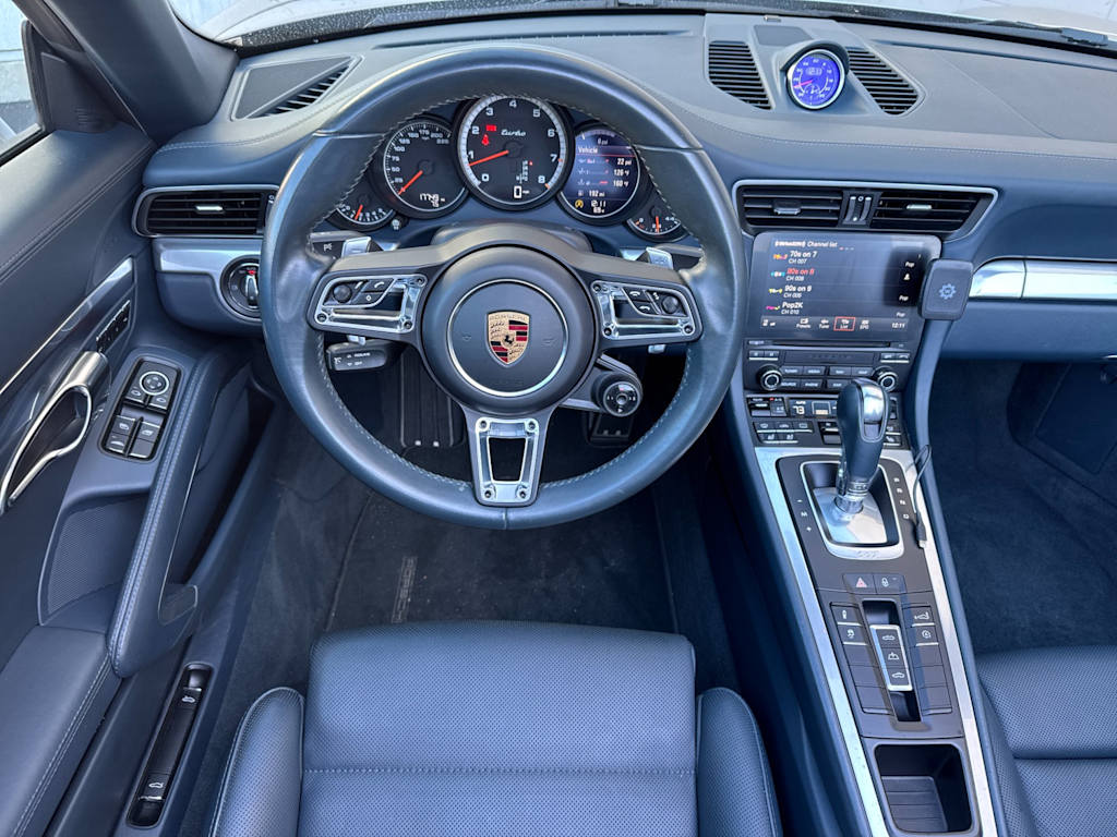 Thumbnail: 2017 Porsche 911 - 11