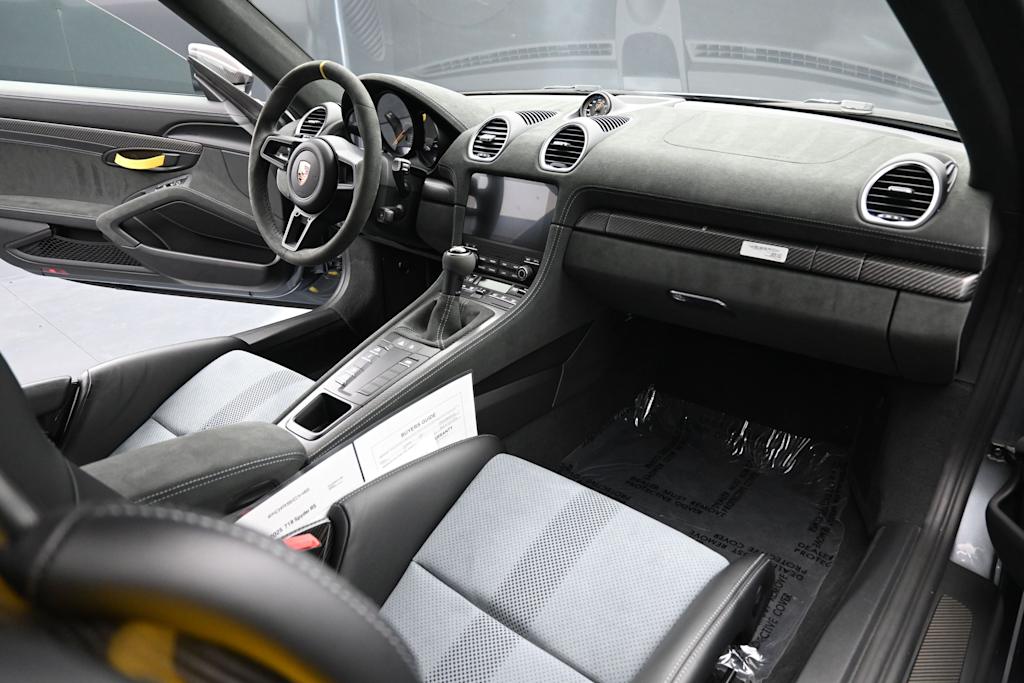 Thumbnail: 2025 Porsche 718 Boxster - 11