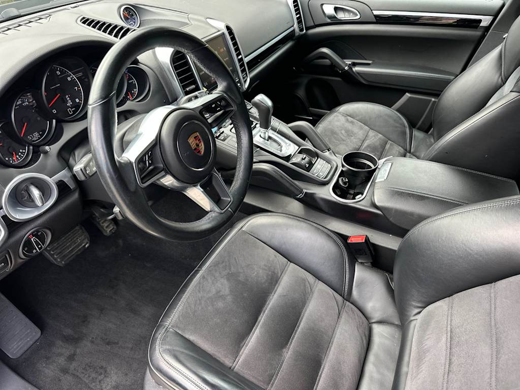 Thumbnail: 2018 Porsche Cayenne - 10