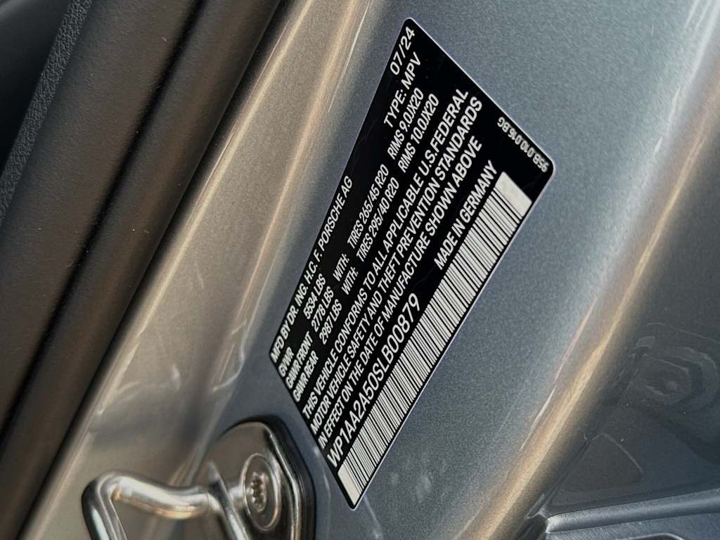 Thumbnail: 2025 Porsche Macan - 16