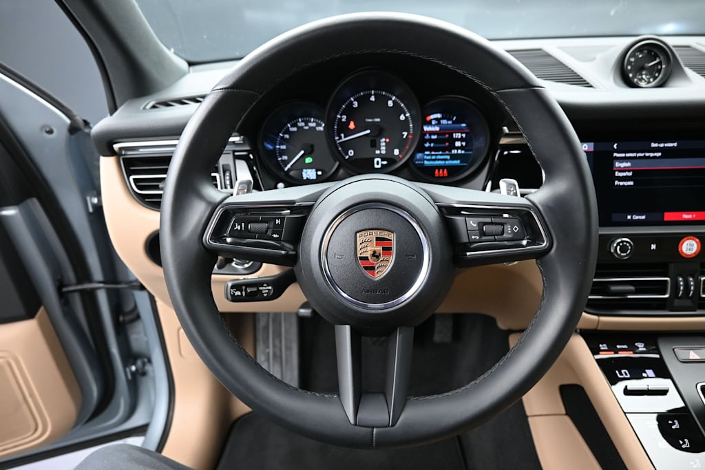 Thumbnail: 2025 Porsche Macan - 10