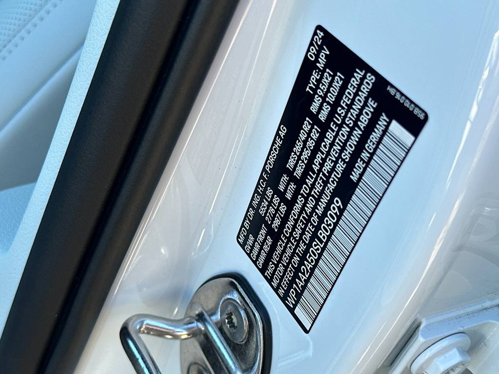 Thumbnail: 2025 Porsche Macan - 17