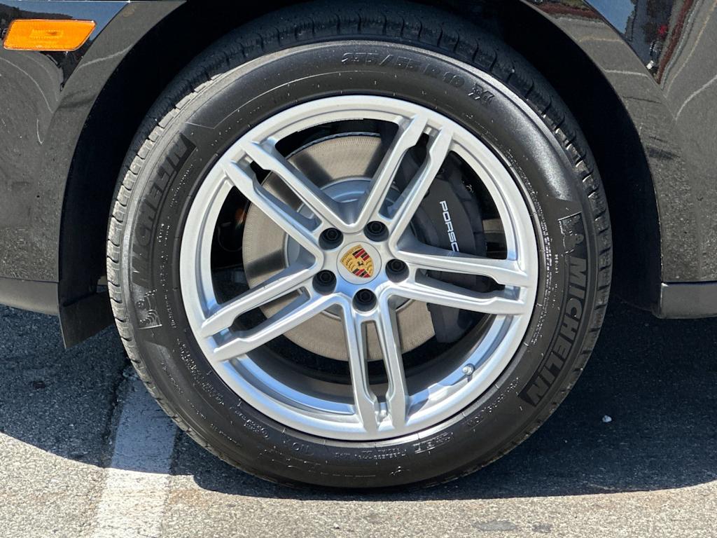 Thumbnail: 2025 Porsche Macan - 8