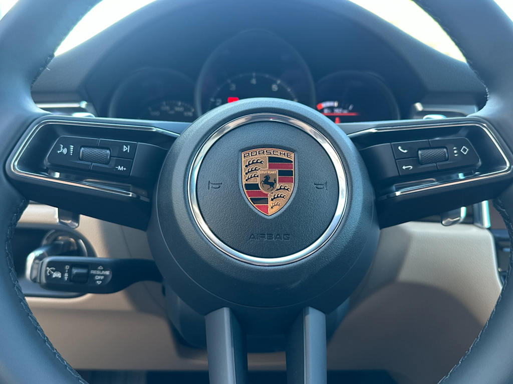 Thumbnail: 2026 Porsche Macan - 29