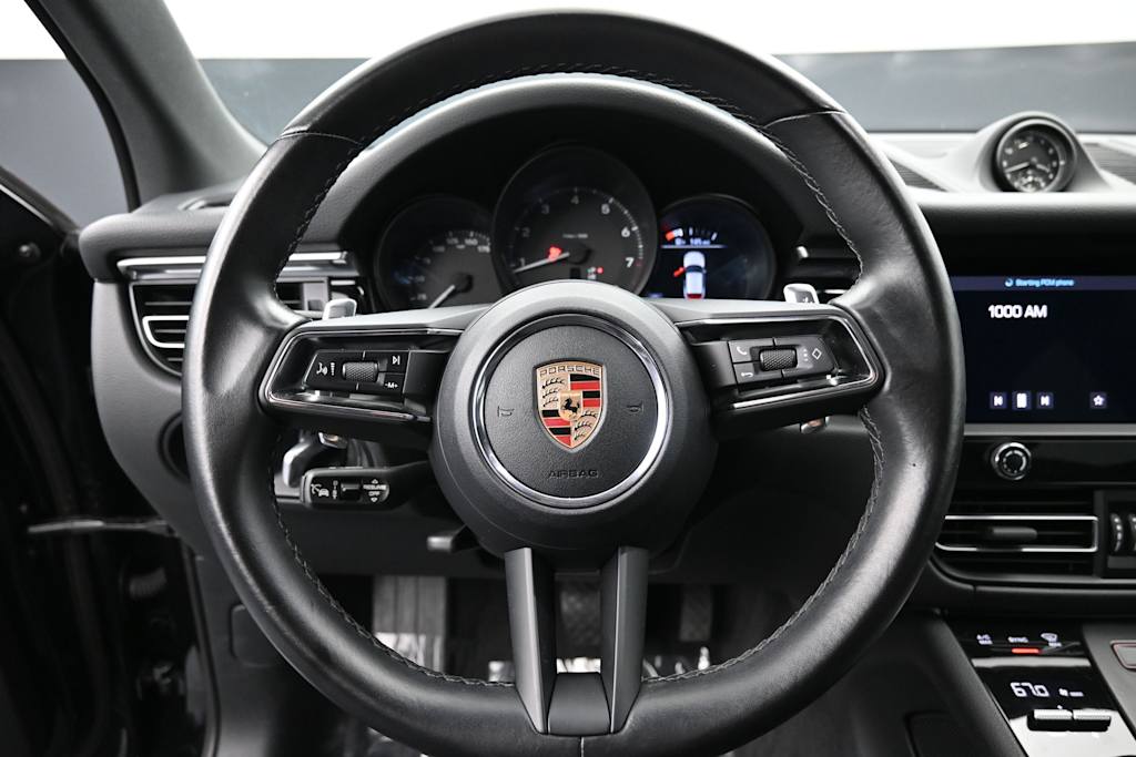 Thumbnail: 2024 Porsche Macan - 11