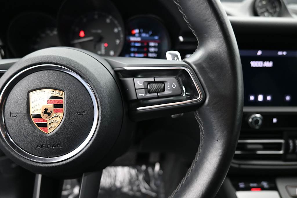 Thumbnail: 2024 Porsche Macan - 18