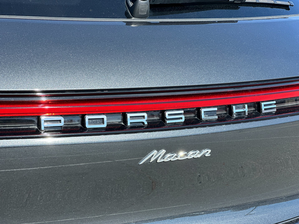 Thumbnail: 2025 Porsche Macan - 7